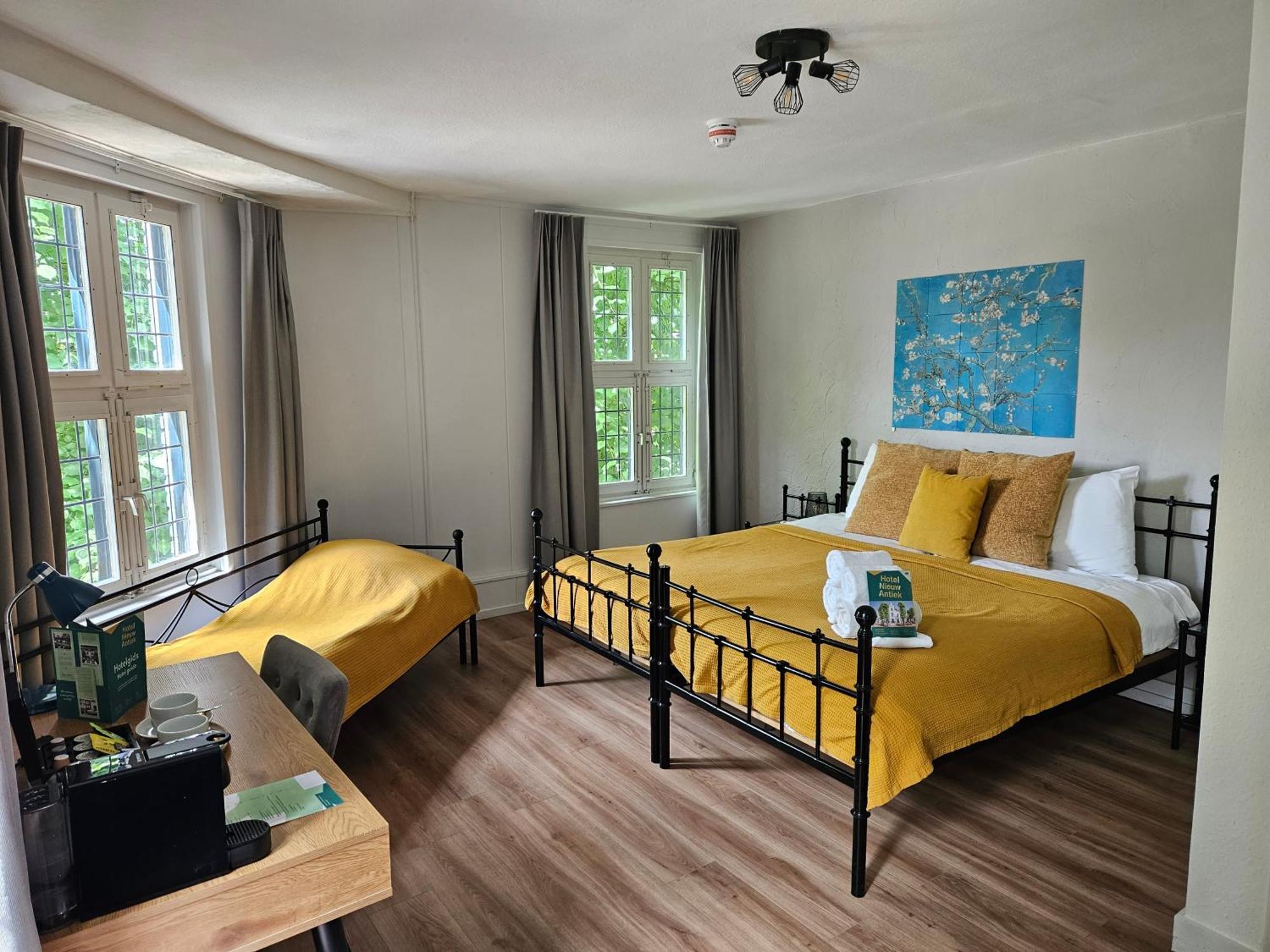 Hotel Nieuw Antiek 힐덴 객실 사진