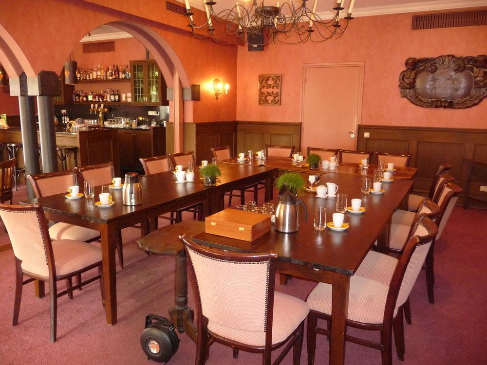 Hotel Nieuw Antiek 힐덴 외부 사진